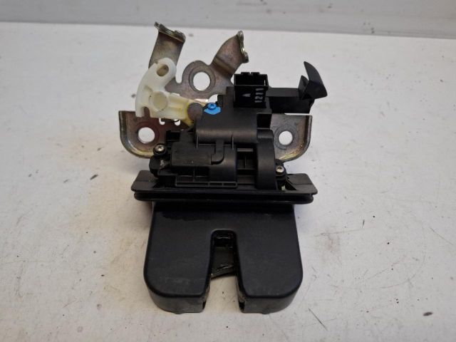 bontott SEAT IBIZA IV Csomagtérajtó Zárszerkezet