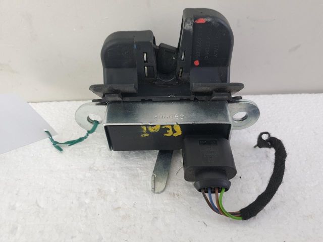 bontott SEAT IBIZA IV Csomagtérajtó Zárszerkezet