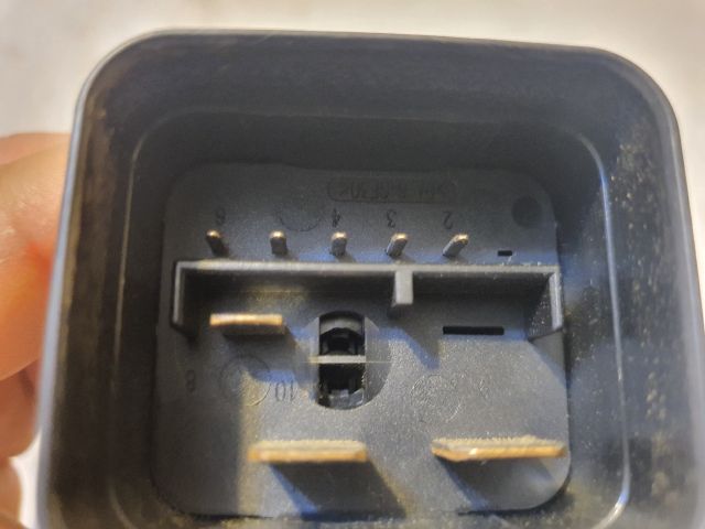 bontott SEAT IBIZA IV Előtét Ellenállás Hűtőventilátor