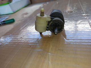 bontott SEAT IBIZA IV Első Ablakmosó Szivattyú