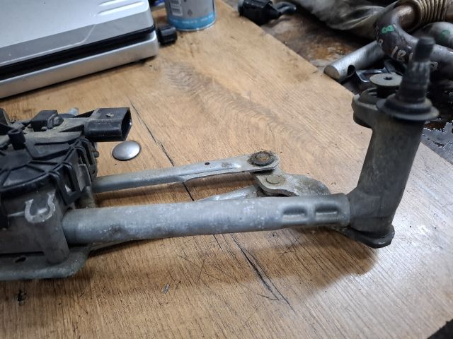 bontott SEAT IBIZA IV Első Ablaktörlő Szerkezet Motorral