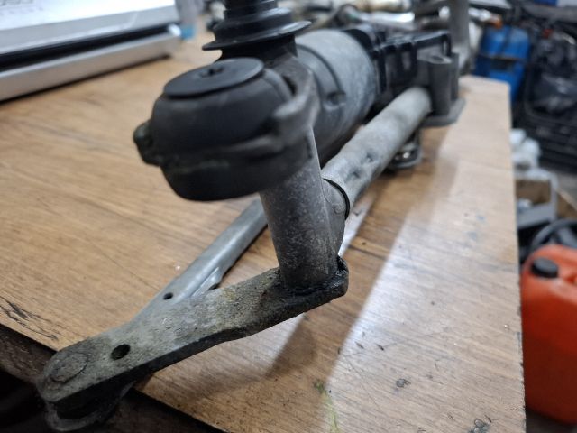 bontott SEAT IBIZA IV Első Ablaktörlő Szerkezet Motorral