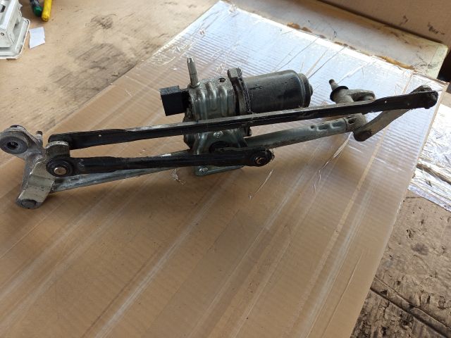 bontott SEAT IBIZA IV Első Ablaktörlő Szerkezet Motorral