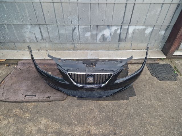 bontott SEAT IBIZA IV Első Lökhárító (Részeivel)