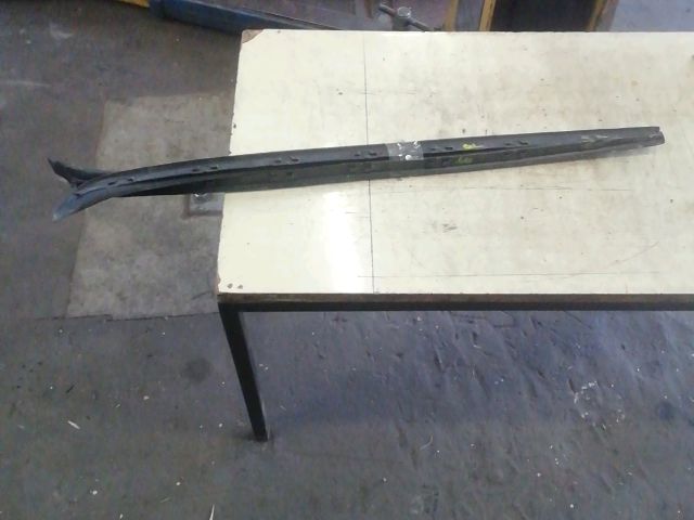 bontott SEAT IBIZA IV Első Szélvédő Bal Díszléc