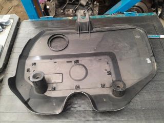 bontott SEAT IBIZA IV Felső Hűtőburkolat