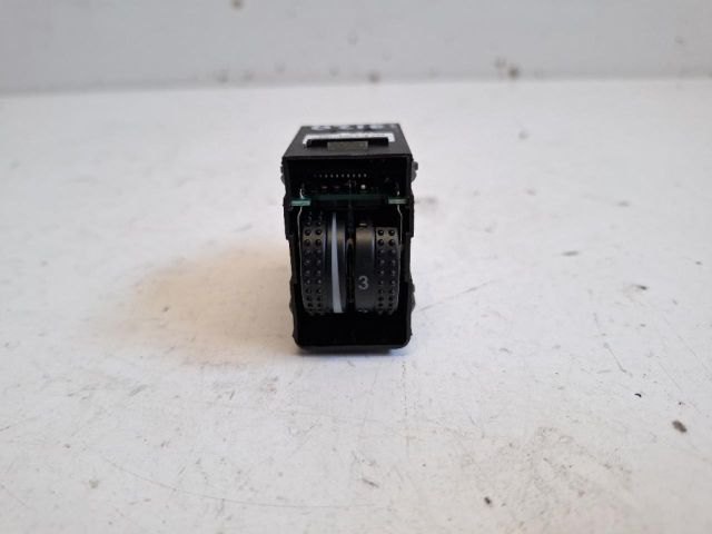 bontott SEAT IBIZA IV Fényszórómagasság Állító Kapcsoló