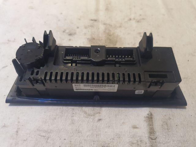 bontott SEAT IBIZA IV Fűtéskapcsoló (digit klímás)