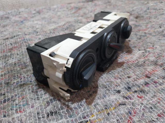 bontott SEAT IBIZA IV Fűtéskapcsoló (manuális klímás)