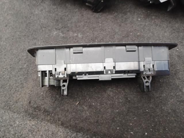 bontott SEAT IBIZA IV Fűtéskapcsoló