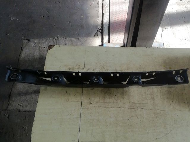 bontott SEAT IBIZA IV Hátsó középső Lökhárító Tartó (Műanyag)