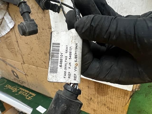 bontott SEAT IBIZA IV Hátsó Tolatóradar Kábelköteg