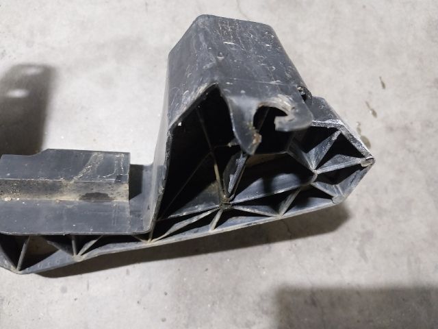 bontott SEAT IBIZA IV Homlokfal Alsó Tartó