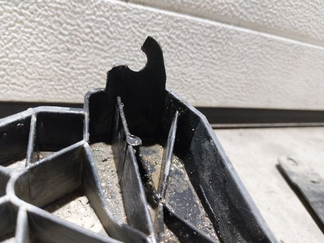 bontott SEAT IBIZA IV Homlokfal Alsó Tartó