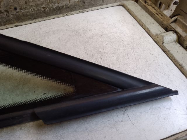 bontott SEAT IBIZA IV Jobb A Oszlop Oldalablak Üveg