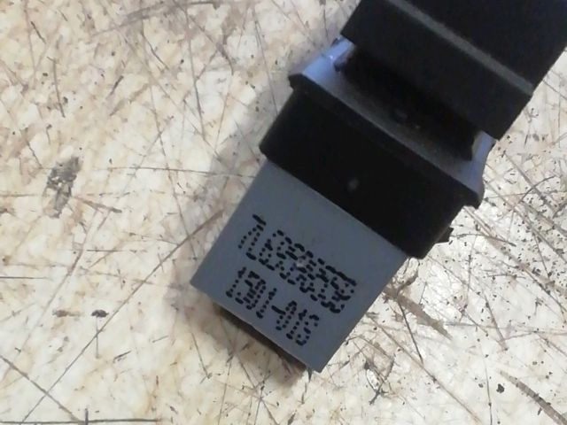 bontott SEAT IBIZA IV Jobb első Ablakemelő Kapcsoló