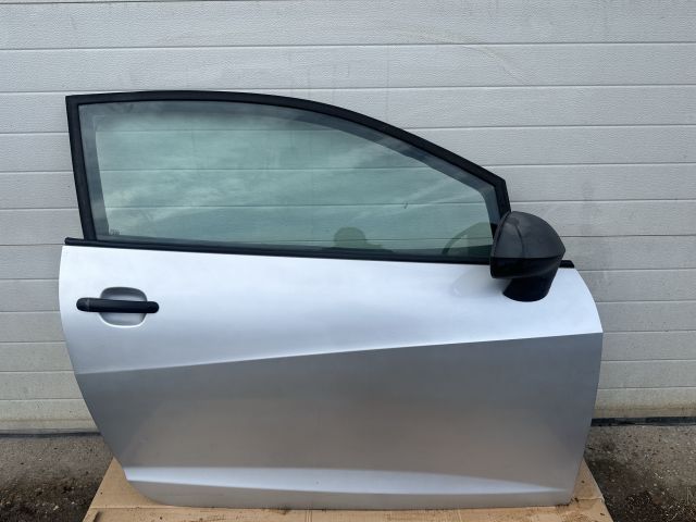 bontott SEAT IBIZA IV Jobb első Ajtó (Részeivel)