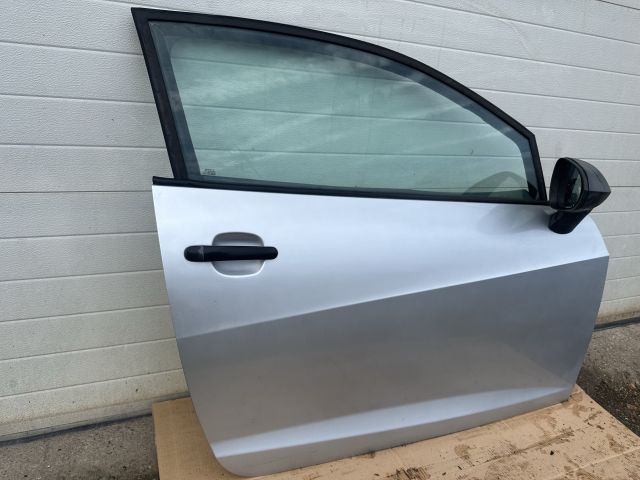 bontott SEAT IBIZA IV Jobb első Ajtó (Részeivel)