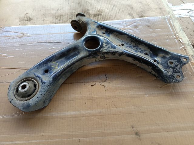 bontott SEAT IBIZA IV Jobb első Alsó Lengőkar