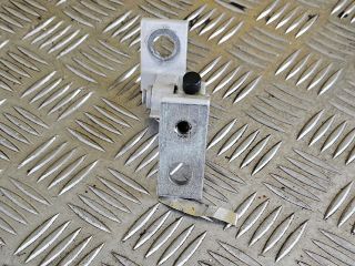 bontott SEAT IBIZA IV Jobb első Felső Zsanér