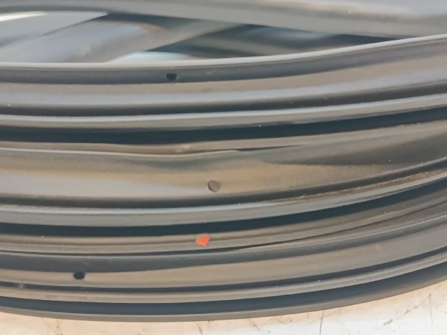 bontott SEAT IBIZA IV Jobb első Gumikéder