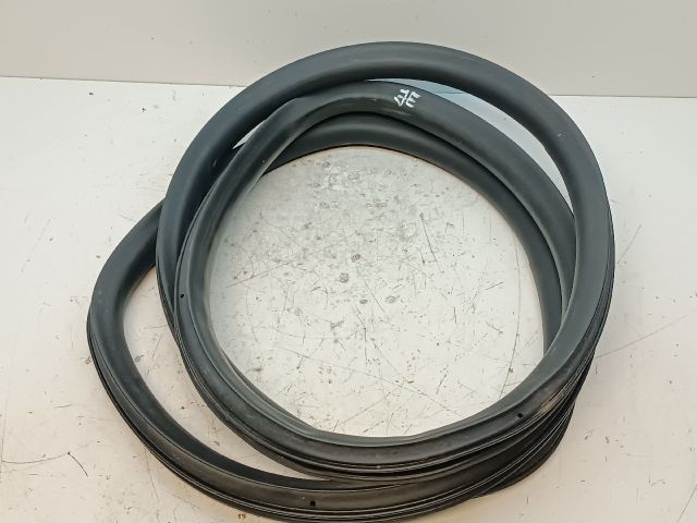 bontott SEAT IBIZA IV Jobb első Gumikéder