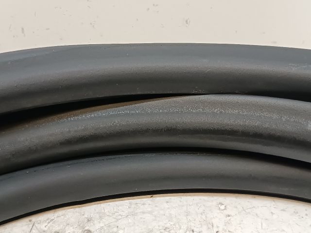 bontott SEAT IBIZA IV Jobb első Gumikéder