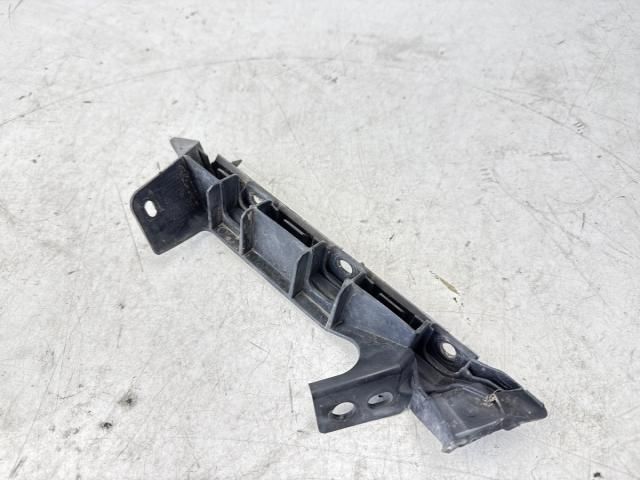 bontott SEAT IBIZA IV Jobb első Lökhárító Tartó (Műanyag)