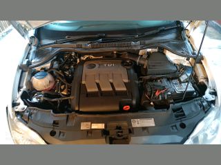 bontott SEAT IBIZA IV Jobb első Zárbetét