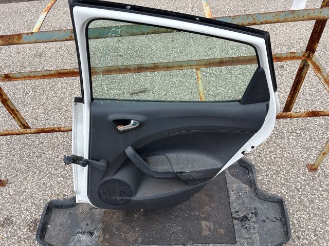 bontott SEAT IBIZA IV Jobb hátsó Ajtó (Részeivel)