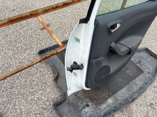 bontott SEAT IBIZA IV Jobb hátsó Ajtó (Részeivel)
