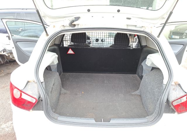 bontott SEAT IBIZA IV Jobb hátsó Dobbetét (Kerékjárati, Műanyag)