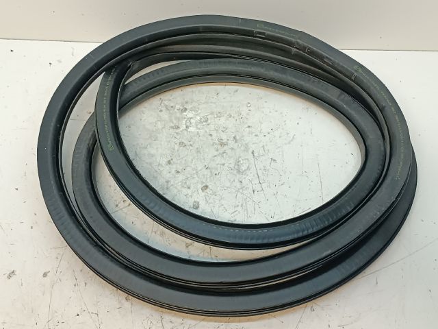 bontott SEAT IBIZA IV Jobb hátsó Gumikéder