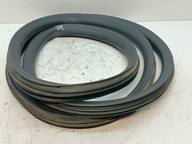 bontott SEAT IBIZA IV Jobb hátsó Gumikéder