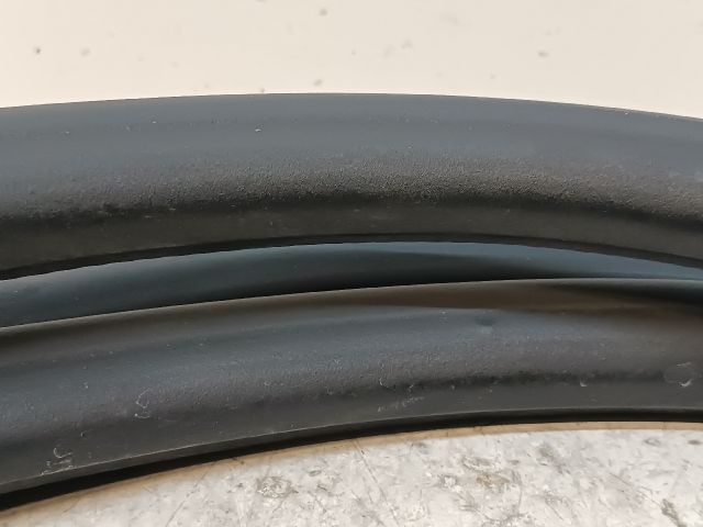 bontott SEAT IBIZA IV Jobb hátsó Gumikéder