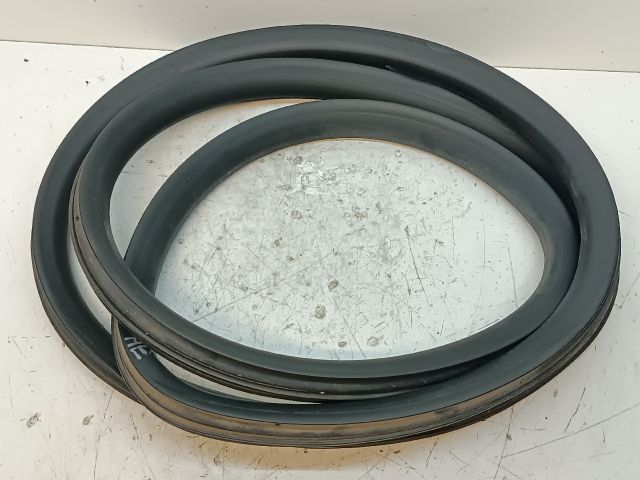 bontott SEAT IBIZA IV Jobb hátsó Gumikéder