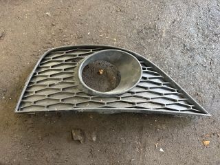 bontott SEAT IBIZA IV Jobb Ködlámpa Rács