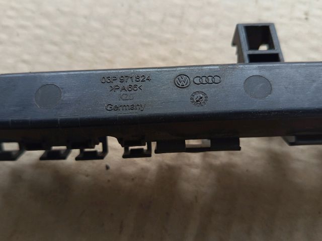 bontott SEAT IBIZA IV Kábelcsatorna Fedél