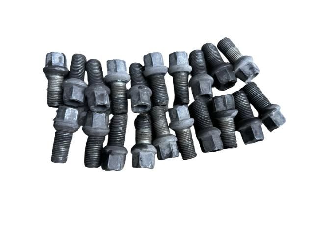 bontott SEAT IBIZA IV Kerék Csavar Szett