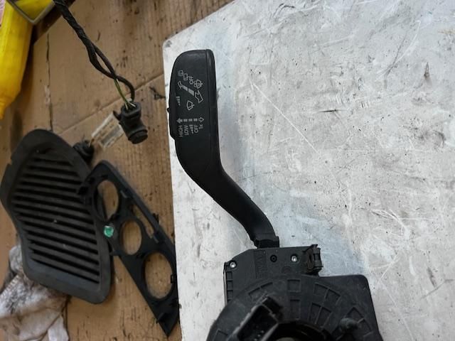 bontott SEAT IBIZA IV Légzsák Átvezető Szalagkábel