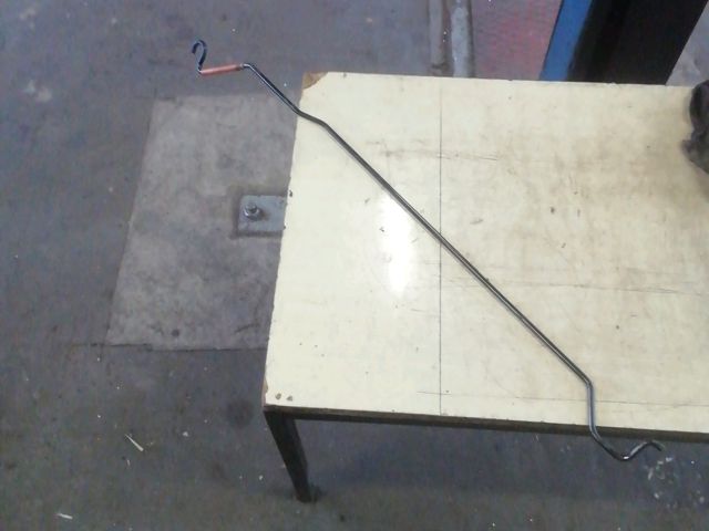 bontott SEAT IBIZA IV Motorháztető Kitámasztó Rúd