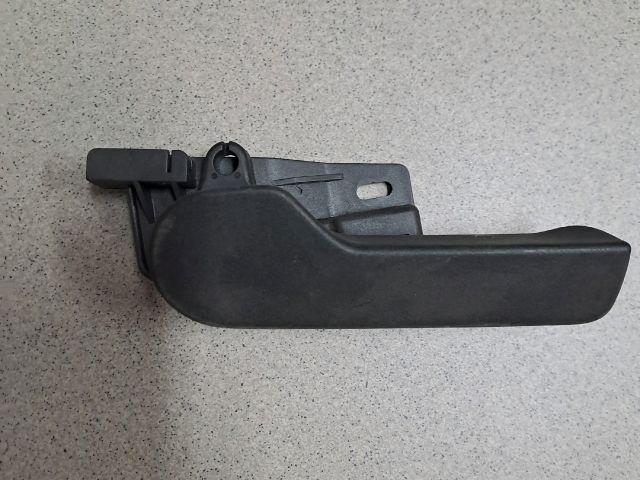 bontott SEAT IBIZA IV Motorháztető Nyitó Kar / Gomb