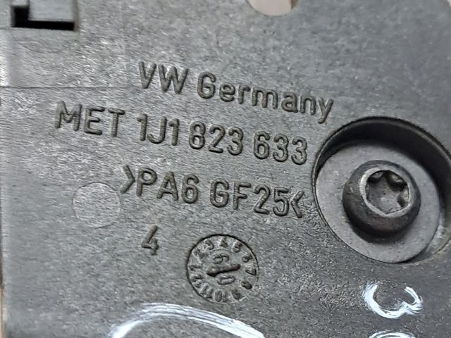 bontott SEAT IBIZA IV Motorháztető Nyitó Kar / Gomb