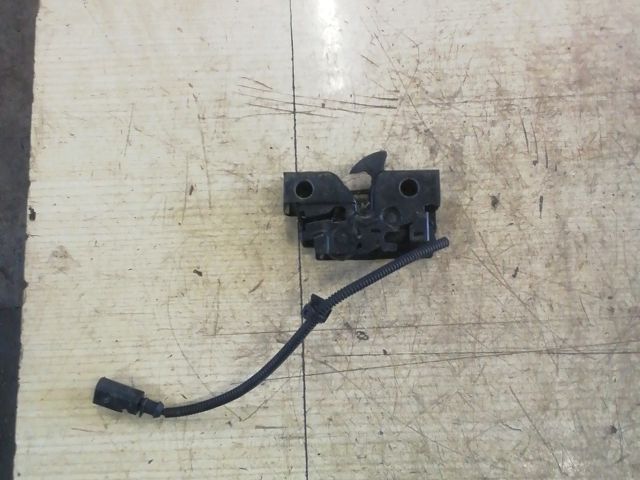 bontott SEAT IBIZA IV Motorháztető Zárszerkezet