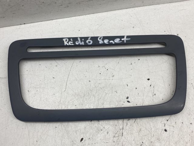 bontott SEAT IBIZA IV Rádió / CD Keret