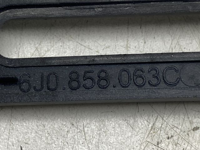 bontott SEAT IBIZA IV Rádió / CD Keret