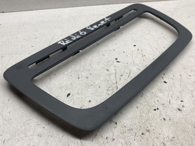 bontott SEAT IBIZA IV Rádió / CD Keret