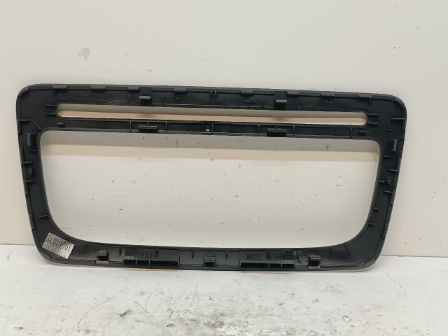 bontott SEAT IBIZA IV Rádió / CD Keret