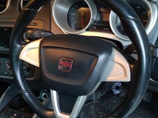 bontott SEAT IBIZA IV Szivargyújtó Aljzat