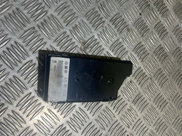 bontott SEAT IBIZA IV USB Aljzat